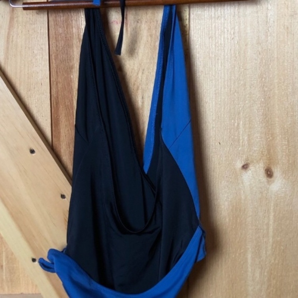 Solid & Striped | Deep-V Colorblock Swimsuit - image 6